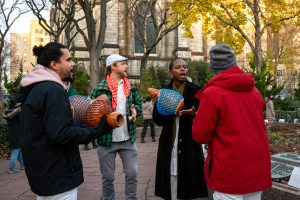 B02_211205_PublicGathering_DDR_008